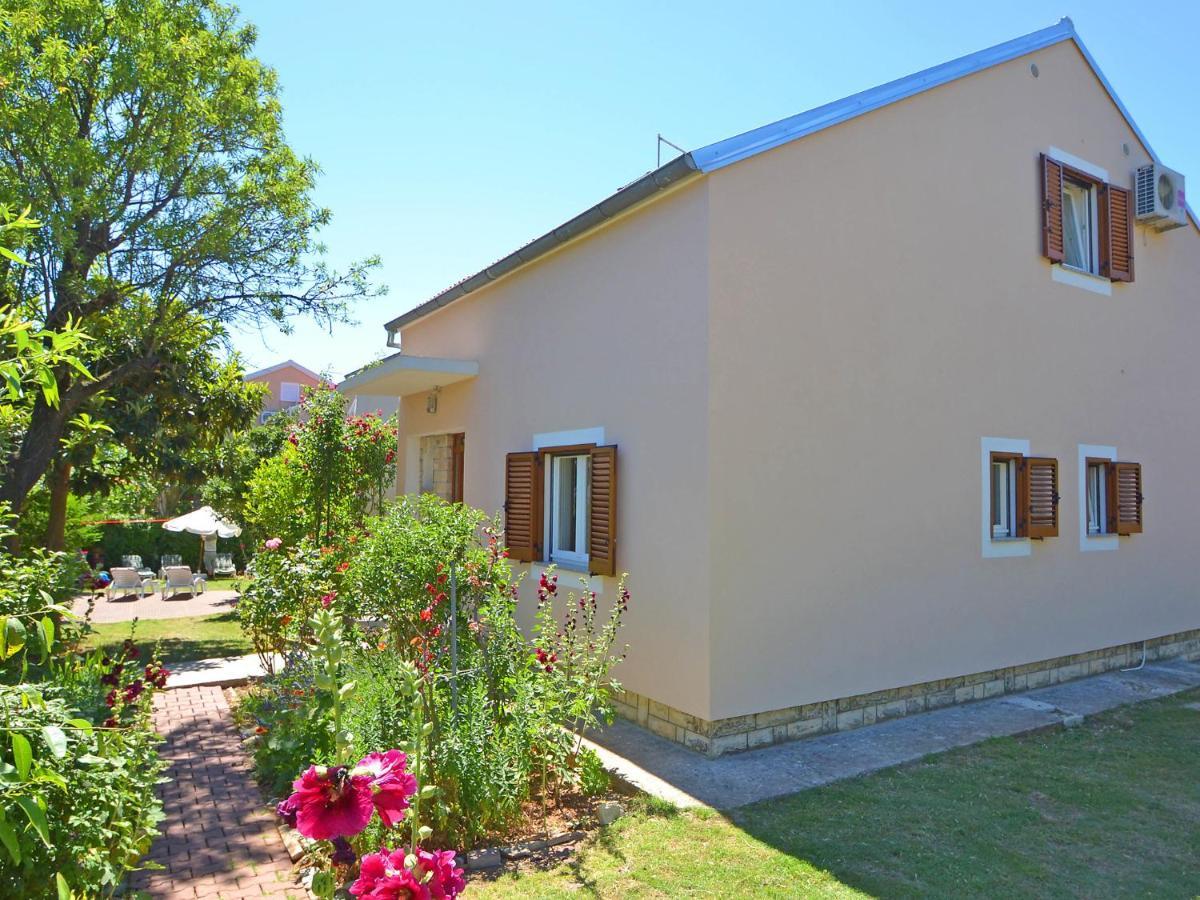 Holiday Home Mihovilka By Interhome Sveti Filip i Jakov Exterior photo